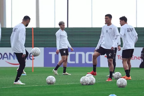 قفزة صلاح وتأهيل مهند لاشين.. لقطات من مران منتخب مصر قبل مواجهة بنين (صور)